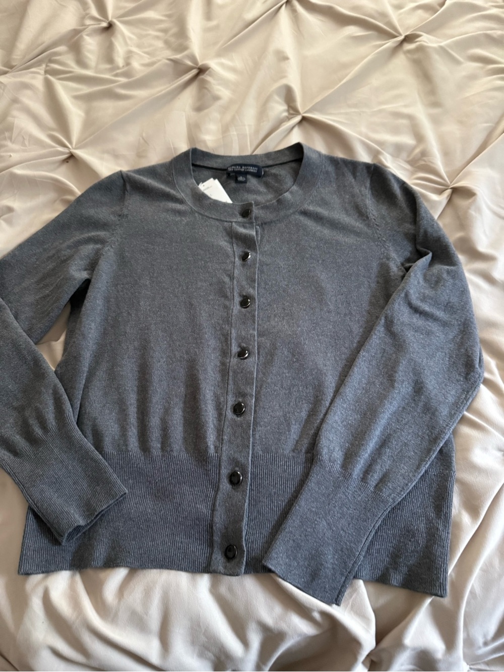 Banana Republic Women's Gray Button-Front Crewneck Cardigan